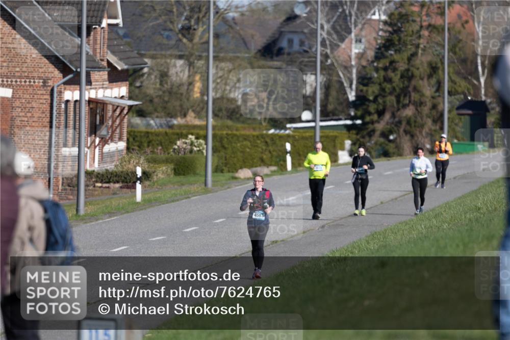 06.04.2025 - 44. Internationalen Wilhelmsburger Insellauf Michael Strokosch http://msf.ph/oto/7624765 06.04.2025 10:15:48 Laufen 11, 5, 4583 meine-sportfotos.de