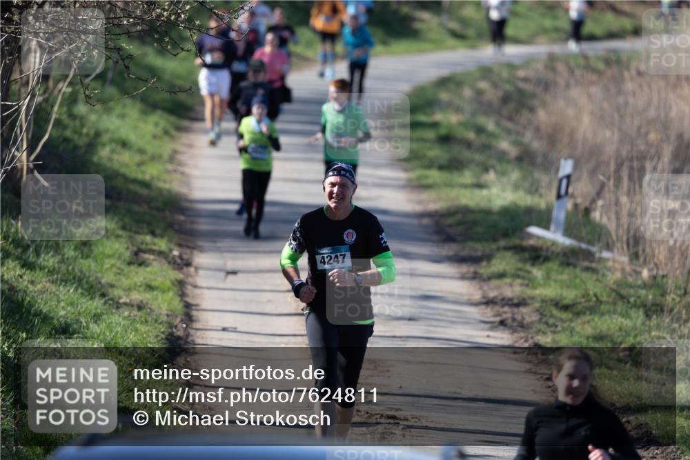 06.04.2025 - 44. Internationalen Wilhelmsburger Insellauf Michael Strokosch http://msf.ph/oto/7624811 06.04.2025 10:43:25 Laufen 4247 meine-sportfotos.de