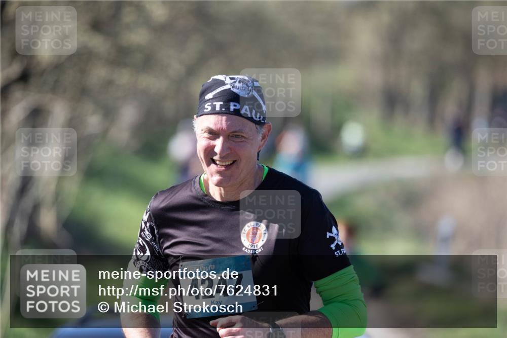 06.04.2025 - 44. Internationalen Wilhelmsburger Insellauf Michael Strokosch http://msf.ph/oto/7624831 06.04.2025 10:43:39 Laufen 4247, 1910 meine-sportfotos.de