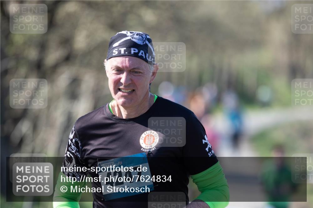 06.04.2025 - 44. Internationalen Wilhelmsburger Insellauf Michael Strokosch http://msf.ph/oto/7624834 06.04.2025 10:43:40 Laufen 44, 4247, 1910 meine-sportfotos.de