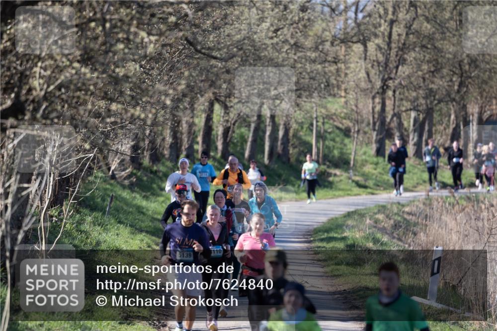 06.04.2025 - 44. Internationalen Wilhelmsburger Insellauf Michael Strokosch http://msf.ph/oto/7624840 06.04.2025 10:43:43 Laufen 110, 5139 meine-sportfotos.de