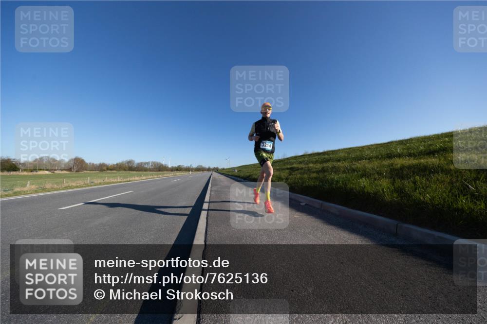 06.04.2025 - 44. Internationalen Wilhelmsburger Insellauf Michael Strokosch http://msf.ph/oto/7625136 06.04.2025 09:16:28 Laufen 3214 meine-sportfotos.de