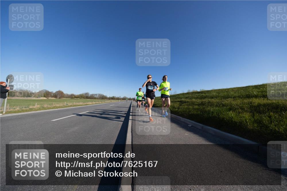 06.04.2025 - 44. Internationalen Wilhelmsburger Insellauf Michael Strokosch http://msf.ph/oto/7625167 06.04.2025 09:17:09 Laufen 5194, 5001 meine-sportfotos.de