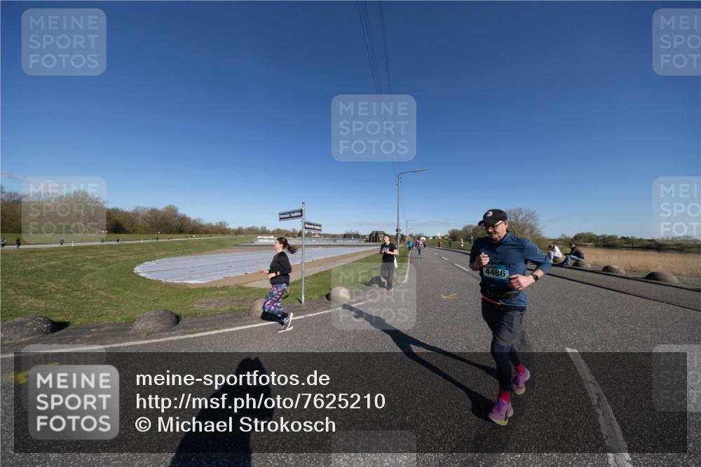 06.04.2025 - 44. Internationalen Wilhelmsburger Insellauf Michael Strokosch http://msf.ph/oto/7625210 06.04.2025 10:13:03 Laufen 4486 meine-sportfotos.de