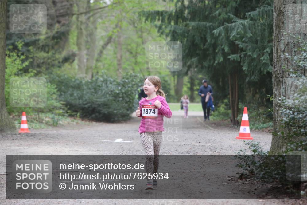13.04.2025 - Hammer Lauf Jannik Wohlers http://msf.ph/oto/7625934 13.04.2025 08:24:06 Laufen 1874 meine-sportfotos.de