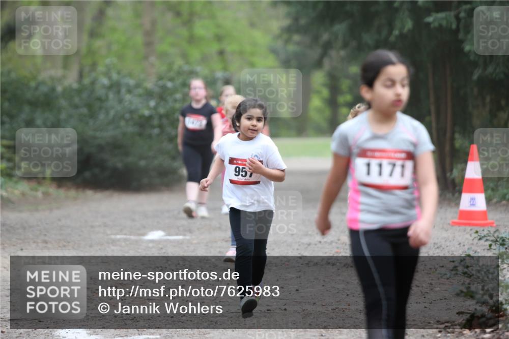 13.04.2025 - Hammer Lauf Jannik Wohlers http://msf.ph/oto/7625983 13.04.2025 08:23:33 Laufen 15, 957, 1171 meine-sportfotos.de