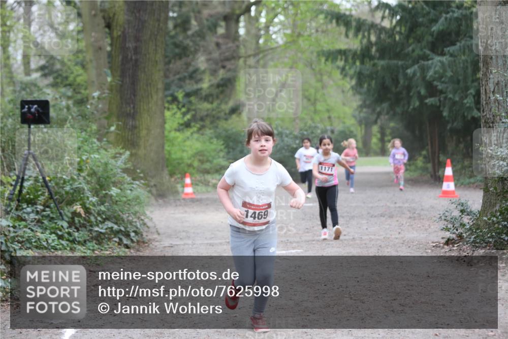 13.04.2025 - Hammer Lauf Jannik Wohlers http://msf.ph/oto/7625998 13.04.2025 08:23:29 Laufen 15, 1469, 1171 meine-sportfotos.de