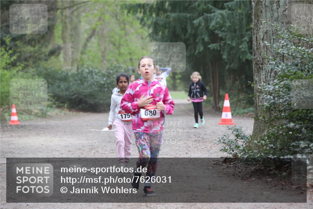 13.04.2025 - Hammer Lauf Jannik Wohlers http://msf.ph/oto/7626031 13.04.2025 08:23:19 Laufen 175, 680, 22 meine-sportfotos.de