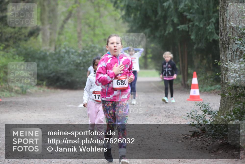 13.04.2025 - Hammer Lauf Jannik Wohlers http://msf.ph/oto/7626032 13.04.2025 08:23:19 Laufen 15, 17, 680, 34 meine-sportfotos.de