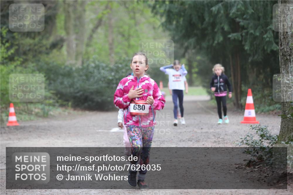 13.04.2025 - Hammer Lauf Jannik Wohlers http://msf.ph/oto/7626035 13.04.2025 08:23:18 Laufen 680, 794 meine-sportfotos.de