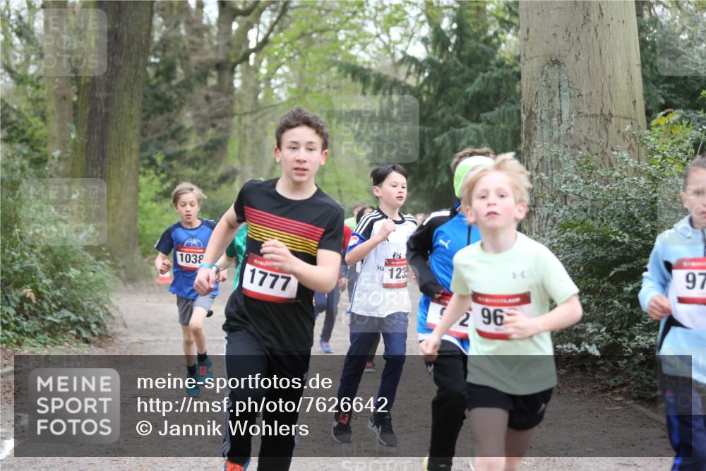 13.04.2025 - Hammer Lauf Jannik Wohlers http://msf.ph/oto/7626642 13.04.2025 08:20:46 Laufen 1038, 1777, 123, 96, 97 meine-sportfotos.de
