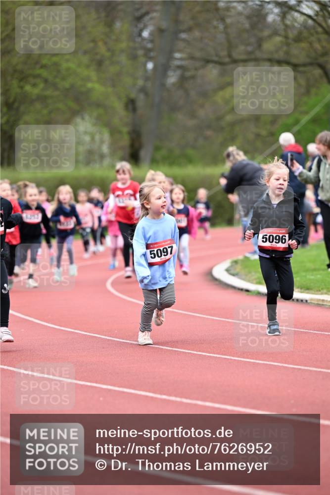 13.04.2025 - Hammer Lauf Dr. Thomas Lammeyer http://msf.ph/oto/7626952 13.04.2025 09:02:02 Laufen 15, 5097, 15, 5096 meine-sportfotos.de