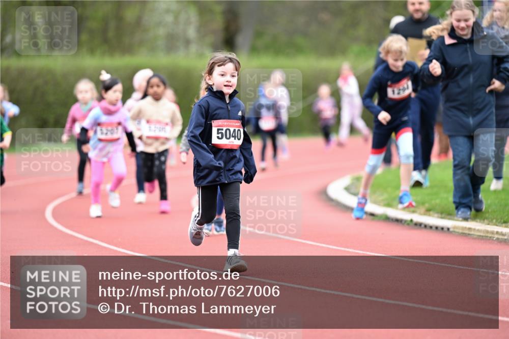 13.04.2025 - Hammer Lauf Dr. Thomas Lammeyer http://msf.ph/oto/7627006 13.04.2025 09:02:11 Laufen 75307, 15, 5040, 1291 meine-sportfotos.de