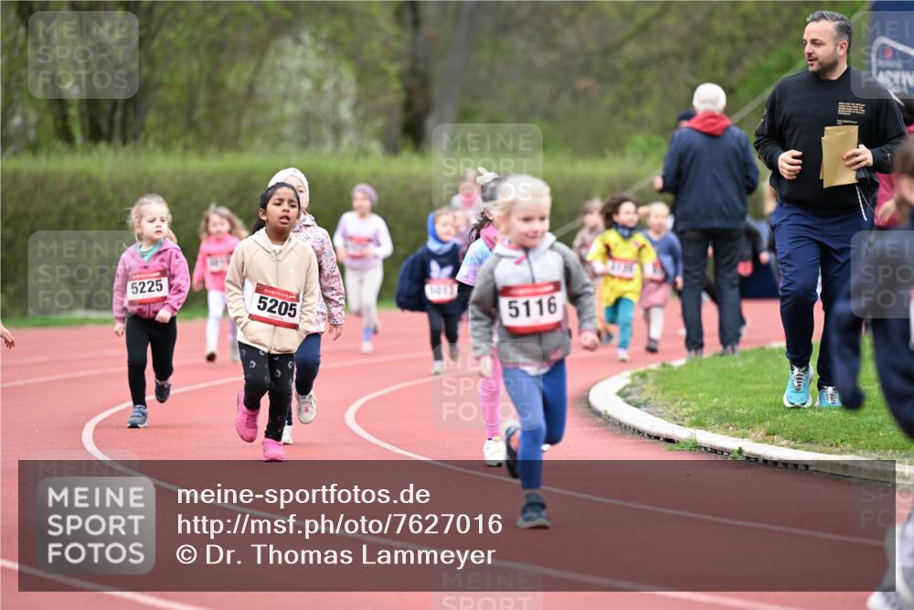 13.04.2025 - Hammer Lauf Dr. Thomas Lammeyer http://msf.ph/oto/7627016 13.04.2025 09:02:12 Laufen 5225, 15, 5205, 5116 meine-sportfotos.de
