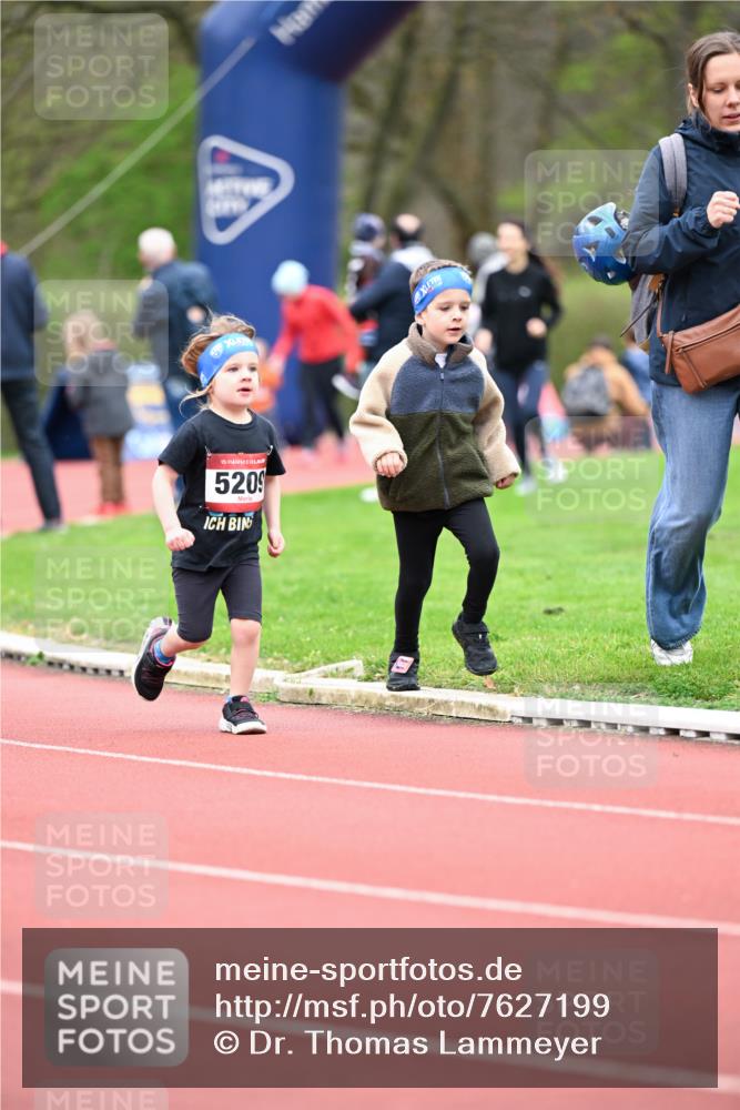 13.04.2025 - Hammer Lauf Dr. Thomas Lammeyer http://msf.ph/oto/7627199 13.04.2025 09:02:36 Laufen 15, 5209 meine-sportfotos.de
