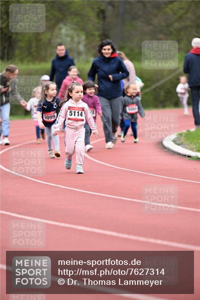 13.04.2025 - Hammer Lauf Dr. Thomas Lammeyer http://msf.ph/oto/7627314 13.04.2025 09:02:53 Laufen 5099, 15, 5114 meine-sportfotos.de