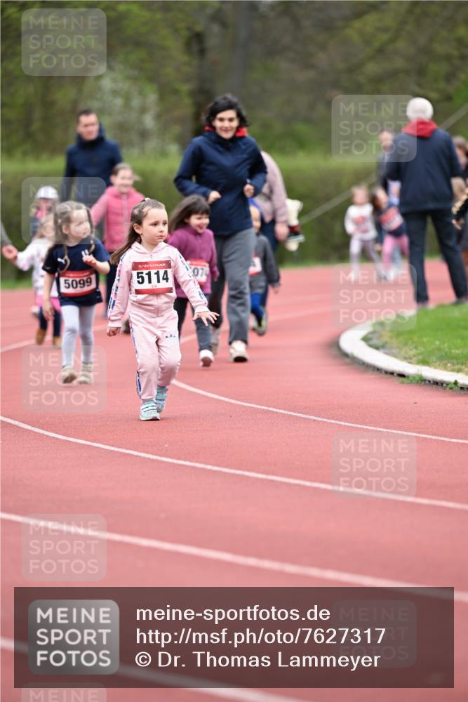13.04.2025 - Hammer Lauf Dr. Thomas Lammeyer http://msf.ph/oto/7627317 13.04.2025 09:02:54 Laufen 5099, 15, 5114, 07 meine-sportfotos.de