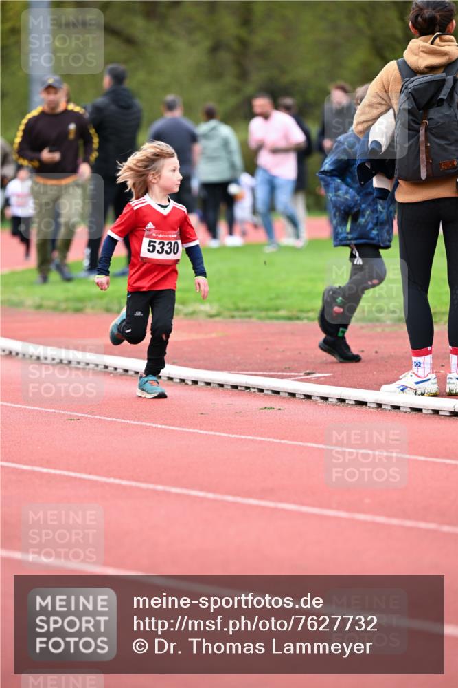 13.04.2025 - Hammer Lauf Dr. Thomas Lammeyer http://msf.ph/oto/7627732 13.04.2025 09:10:27 Laufen 15, 5330 meine-sportfotos.de