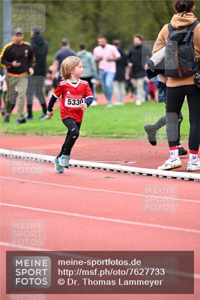 13.04.2025 - Hammer Lauf Dr. Thomas Lammeyer http://msf.ph/oto/7627733 13.04.2025 09:10:27 Laufen 15, 5330, 192 meine-sportfotos.de
