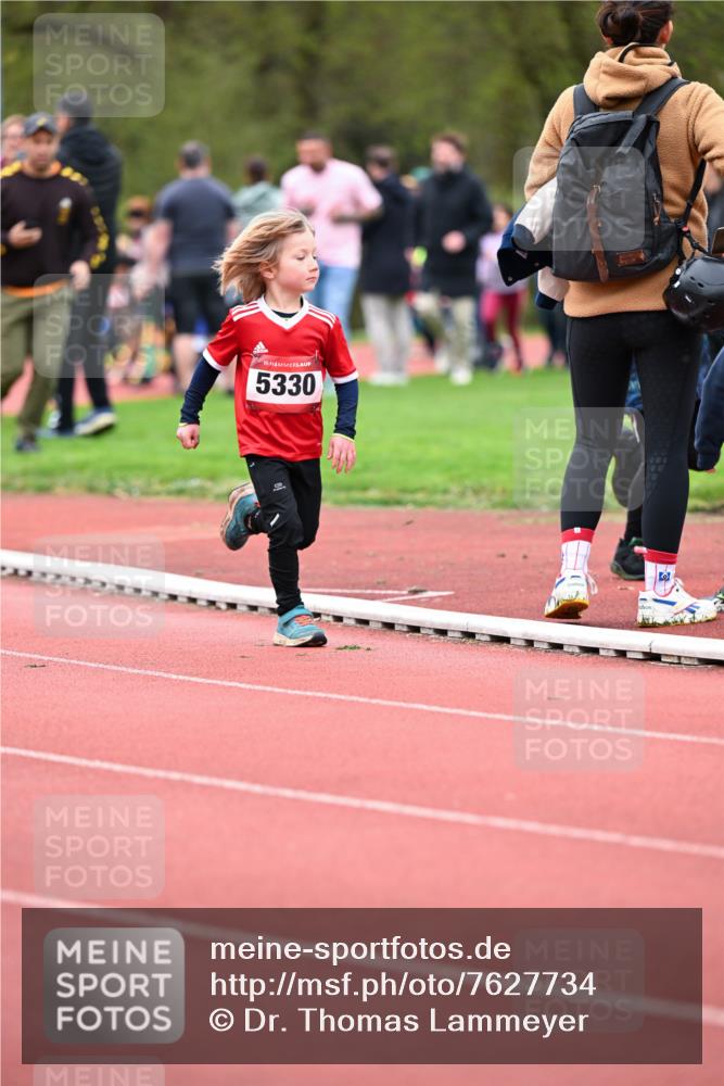13.04.2025 - Hammer Lauf Dr. Thomas Lammeyer http://msf.ph/oto/7627734 13.04.2025 09:10:27 Laufen 15, 5330 meine-sportfotos.de