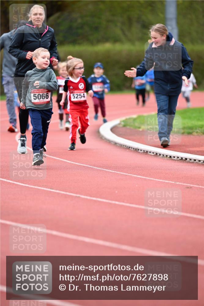 13.04.2025 - Hammer Lauf Dr. Thomas Lammeyer http://msf.ph/oto/7627898 13.04.2025 09:10:55 Laufen 15, 5066, 5254 meine-sportfotos.de