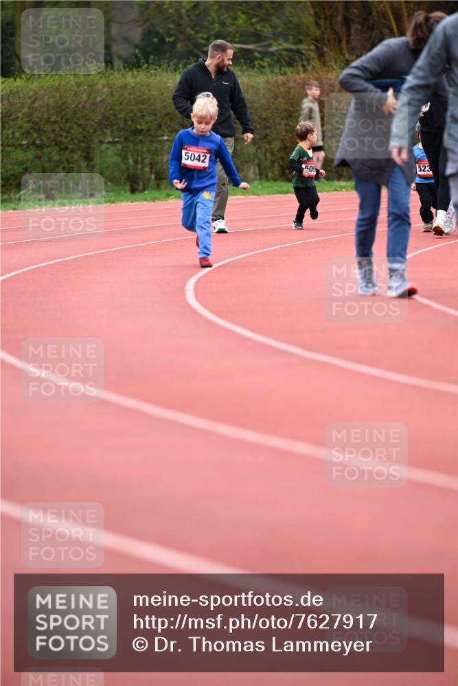 13.04.2025 - Hammer Lauf Dr. Thomas Lammeyer http://msf.ph/oto/7627917 13.04.2025 09:11:00 Laufen 523, 5042, 509 meine-sportfotos.de