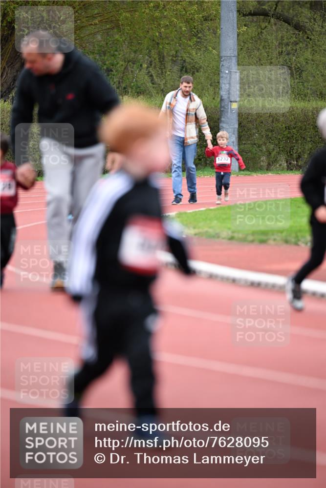 13.04.2025 - Hammer Lauf Dr. Thomas Lammeyer http://msf.ph/oto/7628095 13.04.2025 09:11:45 Laufen 1232 meine-sportfotos.de