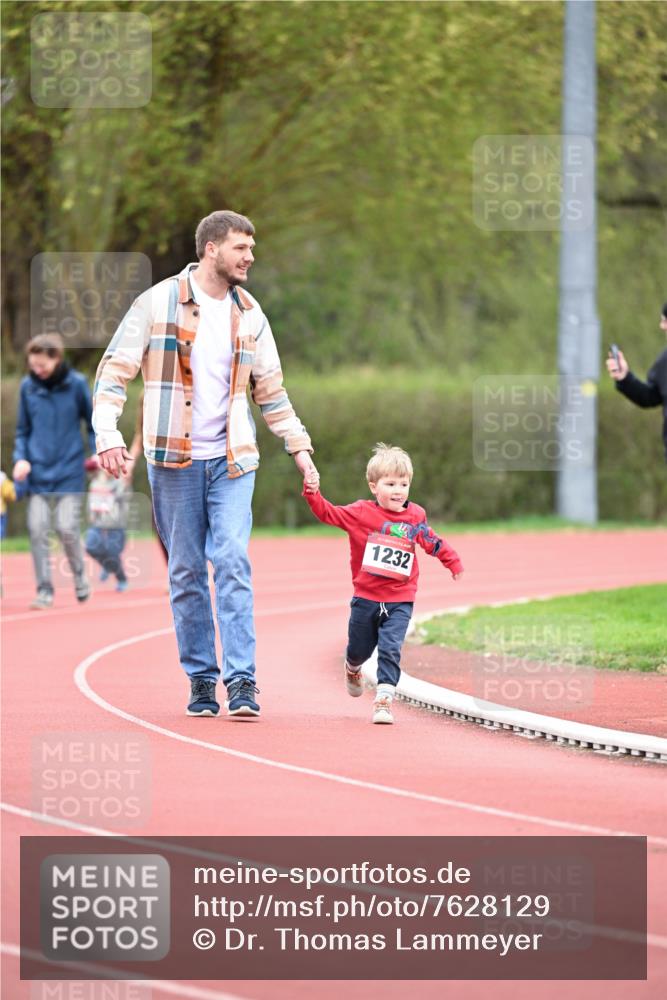 13.04.2025 - Hammer Lauf Dr. Thomas Lammeyer http://msf.ph/oto/7628129 13.04.2025 09:11:56 Laufen 15, 1232 meine-sportfotos.de