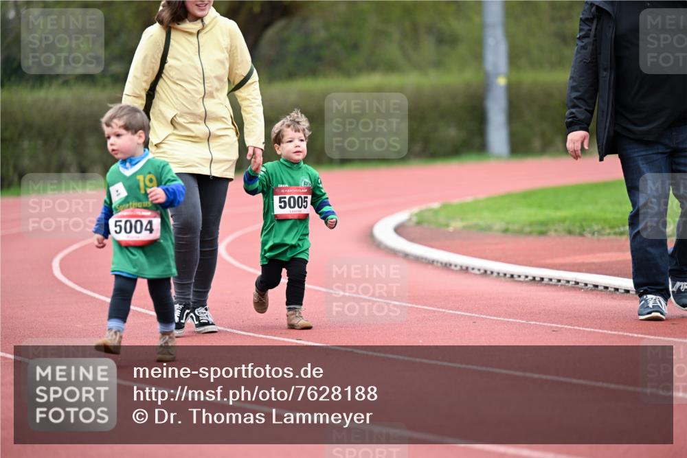 13.04.2025 - Hammer Lauf Dr. Thomas Lammeyer http://msf.ph/oto/7628188 13.04.2025 09:12:18 Laufen 79, 5004, 15, 5005 meine-sportfotos.de