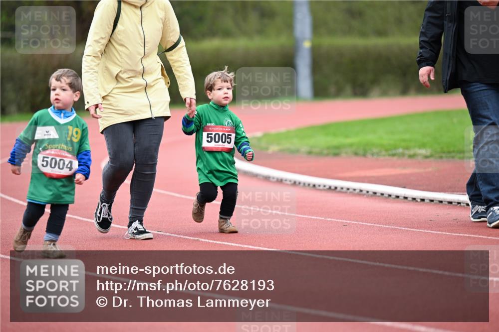 13.04.2025 - Hammer Lauf Dr. Thomas Lammeyer http://msf.ph/oto/7628193 13.04.2025 09:12:19 Laufen 19, 5004, 15, 5005 meine-sportfotos.de