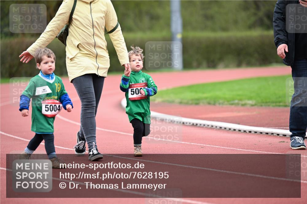 13.04.2025 - Hammer Lauf Dr. Thomas Lammeyer http://msf.ph/oto/7628195 13.04.2025 09:12:19 Laufen 15, 5004, 15, 500 meine-sportfotos.de