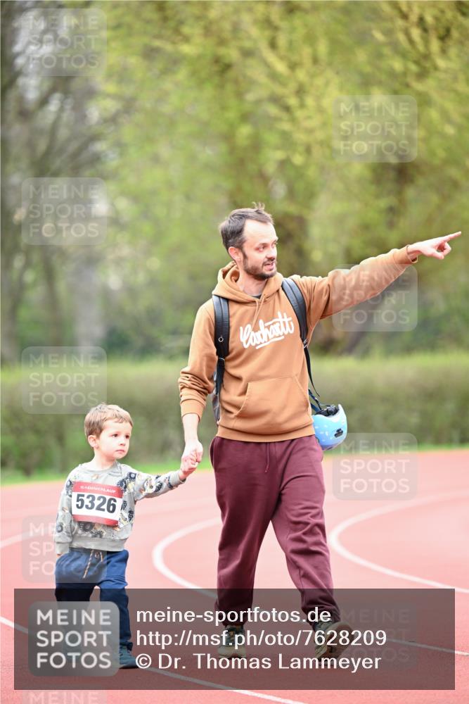 13.04.2025 - Hammer Lauf Dr. Thomas Lammeyer http://msf.ph/oto/7628209 13.04.2025 09:12:24 Laufen 15, 5326 meine-sportfotos.de