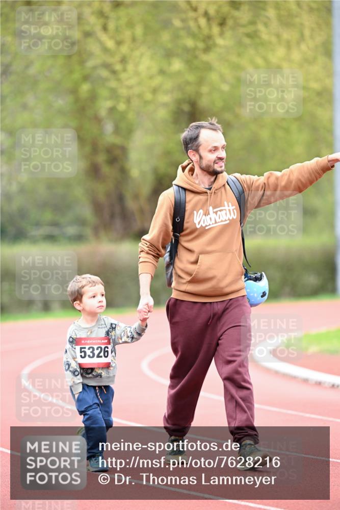 13.04.2025 - Hammer Lauf Dr. Thomas Lammeyer http://msf.ph/oto/7628216 13.04.2025 09:12:25 Laufen 15, 5326 meine-sportfotos.de