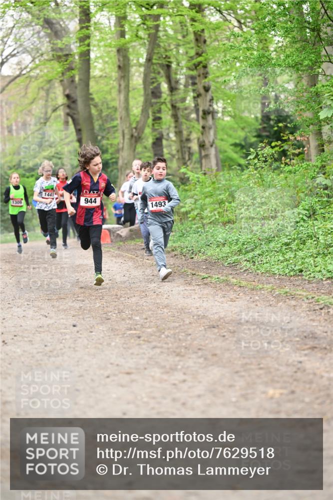 13.04.2025 - Hammer Lauf Dr. Thomas Lammeyer http://msf.ph/oto/7629518 13.04.2025 09:23:28 Laufen 1441, 1309, 944, 1493 meine-sportfotos.de
