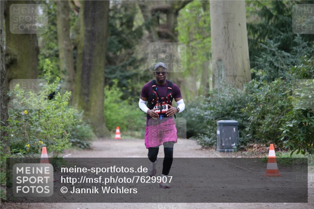 13.04.2025 - Hammer Lauf Jannik Wohlers http://msf.ph/oto/7629907 13.04.2025 13:21:31 Laufen 4898 meine-sportfotos.de