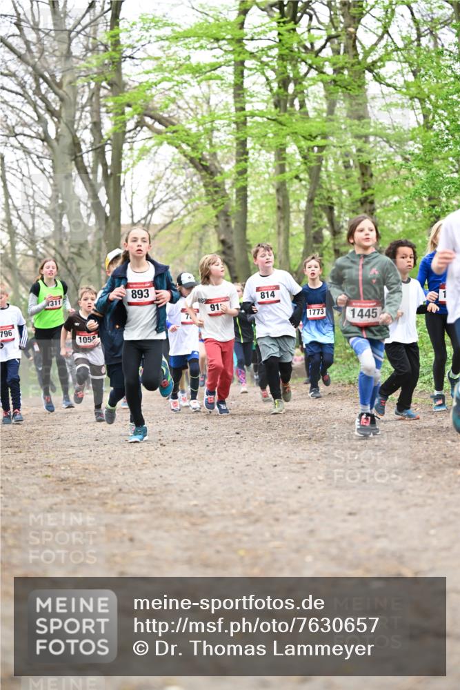 13.04.2025 - Hammer Lauf Dr. Thomas Lammeyer http://msf.ph/oto/7630657 13.04.2025 09:24:18 Laufen 796, 311, 893, 105, 91, 814, 1773, 1445 meine-sportfotos.de