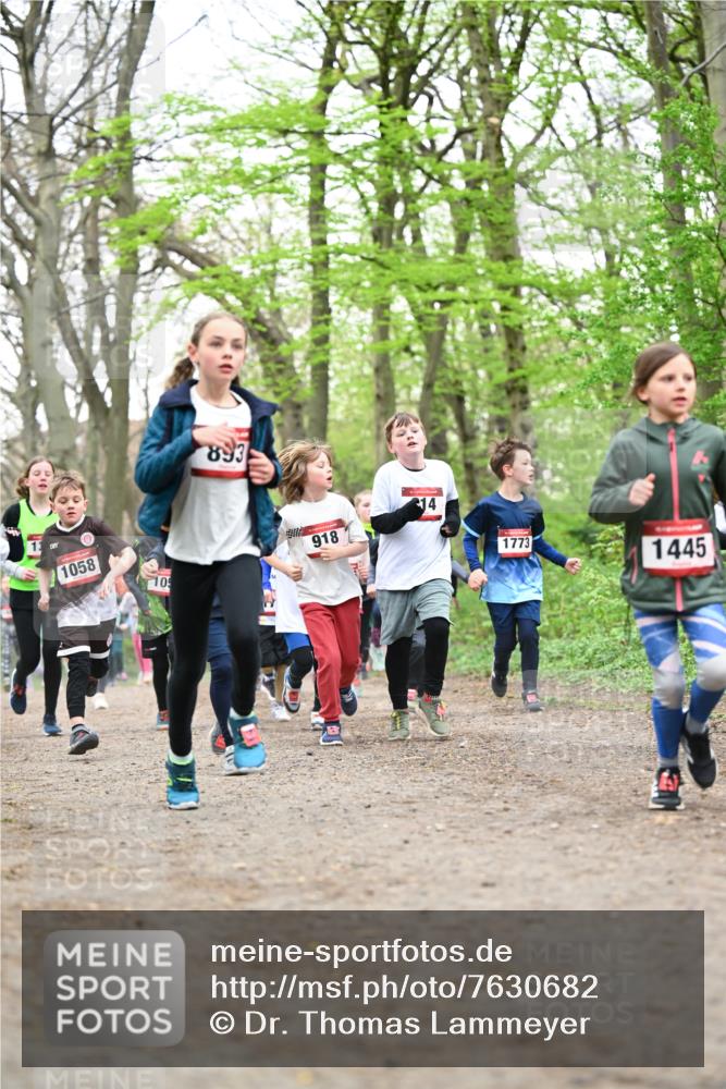 13.04.2025 - Hammer Lauf Dr. Thomas Lammeyer http://msf.ph/oto/7630682 13.04.2025 09:24:19 Laufen 1058, 893, 109, 918, 14, 1773, 1445 meine-sportfotos.de
