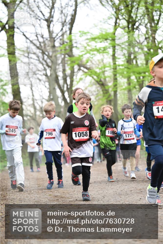 13.04.2025 - Hammer Lauf Dr. Thomas Lammeyer http://msf.ph/oto/7630728 13.04.2025 09:24:21 Laufen 345, 796, 15, 1058, 105, 1721, 14 meine-sportfotos.de