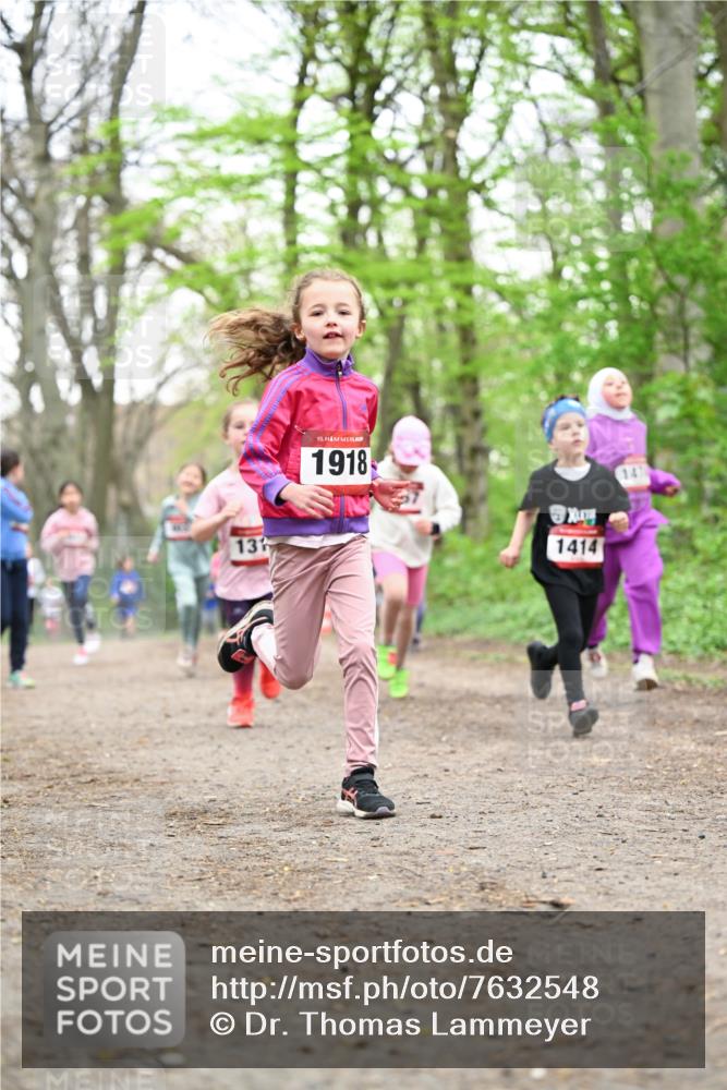 13.04.2025 - Hammer Lauf Dr. Thomas Lammeyer http://msf.ph/oto/7632548 13.04.2025 09:25:16 Laufen 13, 15, 1918, 1414, 147 meine-sportfotos.de