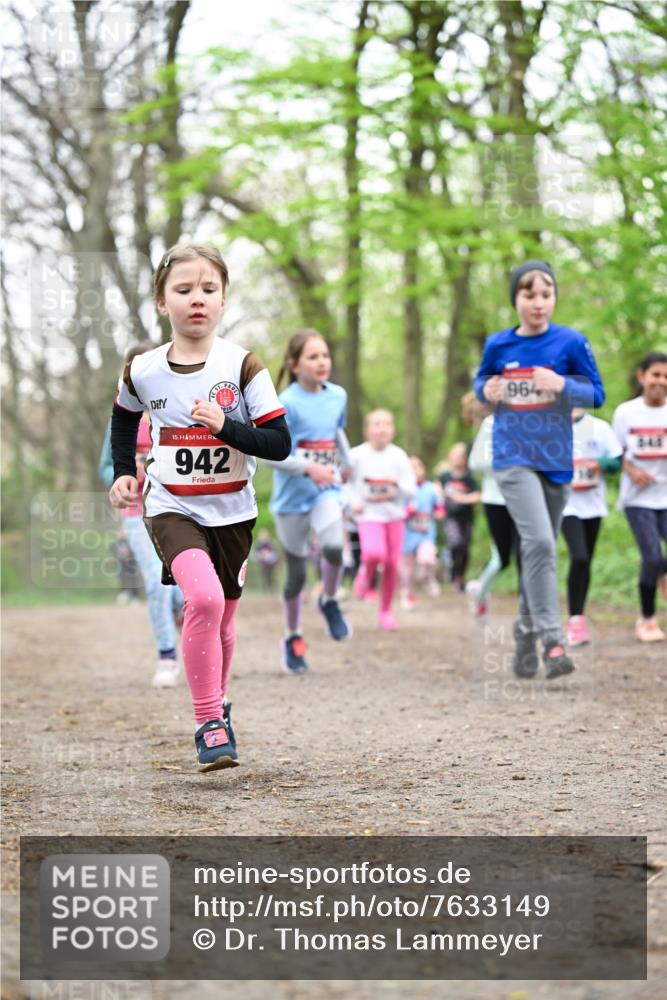 13.04.2025 - Hammer Lauf Dr. Thomas Lammeyer http://msf.ph/oto/7633149 13.04.2025 09:25:31 Laufen 15, 942, 964 meine-sportfotos.de