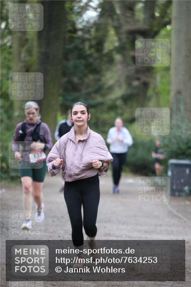 13.04.2025 - Hammer Lauf Jannik Wohlers http://msf.ph/oto/7634253 13.04.2025 10:18:26 Laufen 137 meine-sportfotos.de