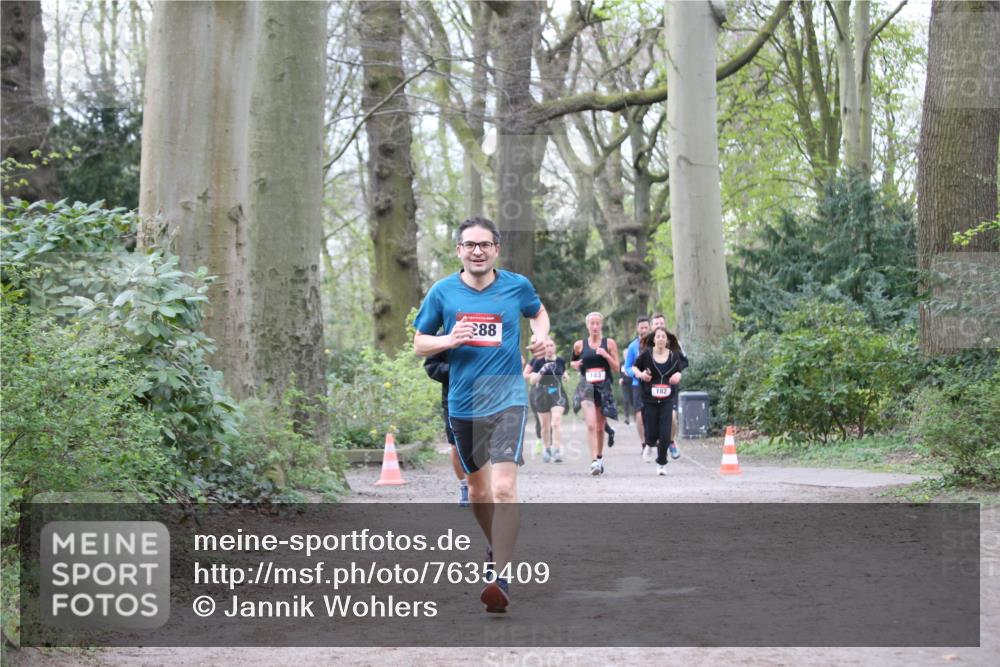 13.04.2025 - Hammer Lauf Jannik Wohlers http://msf.ph/oto/7635409 13.04.2025 10:15:04 Laufen 288, 183, 182 meine-sportfotos.de