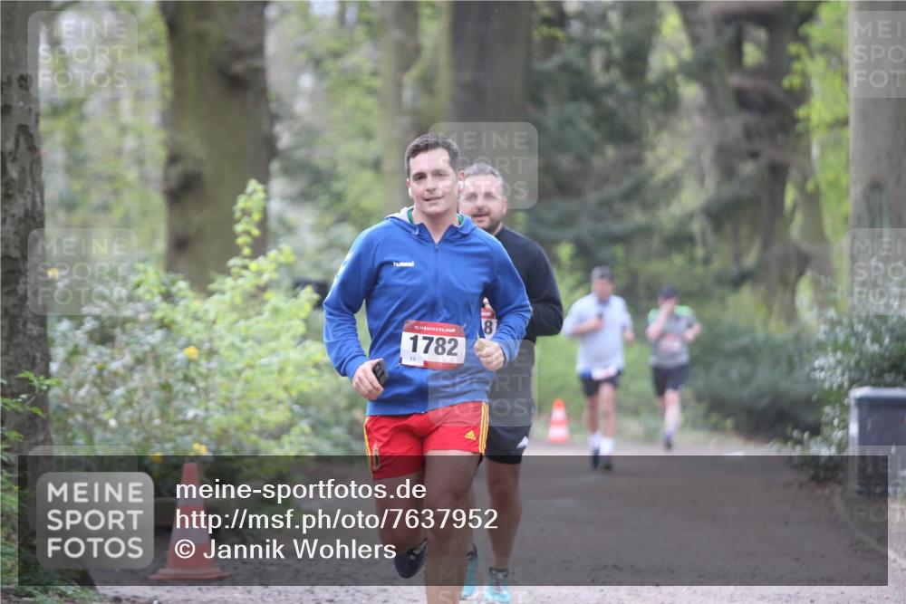 13.04.2025 - Hammer Lauf Jannik Wohlers http://msf.ph/oto/7637952 13.04.2025 10:10:47 Laufen 15, 1782 meine-sportfotos.de