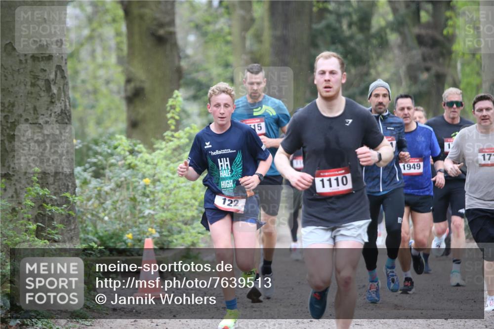 13.04.2025 - Hammer Lauf Jannik Wohlers http://msf.ph/oto/7639513 13.04.2025 10:08:16 Laufen 15, 7, 122, 1110, 1, 1949, 17 meine-sportfotos.de