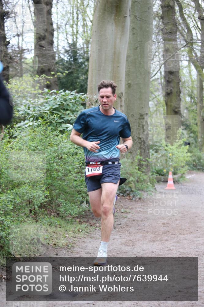 13.04.2025 - Hammer Lauf Jannik Wohlers http://msf.ph/oto/7639944 13.04.2025 10:07:32 Laufen 1703 meine-sportfotos.de