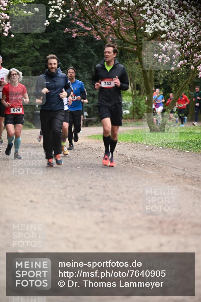 13.04.2025 - Hammer Lauf Dr. Thomas Lammeyer http://msf.ph/oto/7640905 13.04.2025 10:09:48 Laufen 624, 39, 742 meine-sportfotos.de