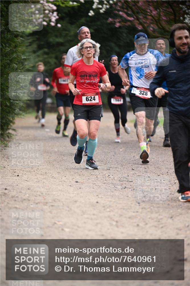 13.04.2025 - Hammer Lauf Dr. Thomas Lammeyer http://msf.ph/oto/7640961 13.04.2025 10:09:51 Laufen 15, 624, 1944, 328 meine-sportfotos.de