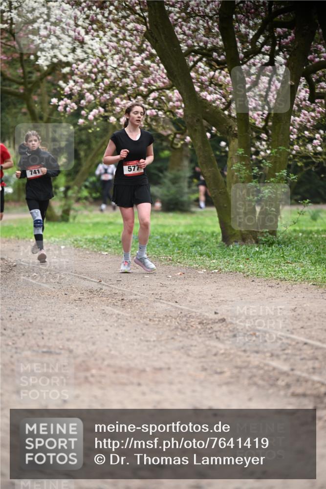 13.04.2025 - Hammer Lauf Dr. Thomas Lammeyer http://msf.ph/oto/7641419 13.04.2025 10:10:20 Laufen 741, 577 meine-sportfotos.de