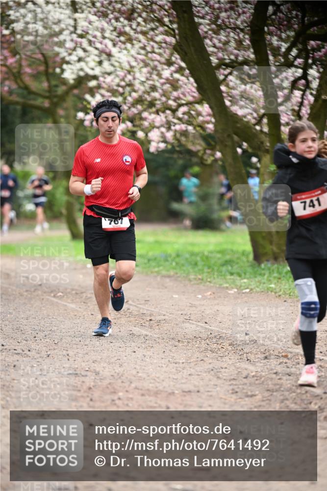 13.04.2025 - Hammer Lauf Dr. Thomas Lammeyer http://msf.ph/oto/7641492 13.04.2025 10:10:25 Laufen 767, 741 meine-sportfotos.de