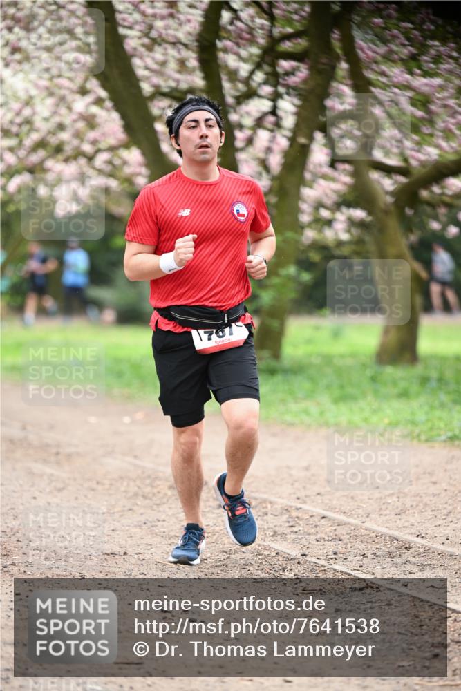 13.04.2025 - Hammer Lauf Dr. Thomas Lammeyer http://msf.ph/oto/7641538 13.04.2025 10:10:26 Laufen 1701 meine-sportfotos.de